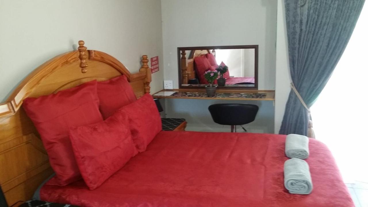 Chariots Guest House Polokwane Eksteriør bilde